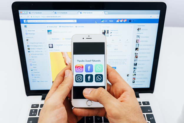 popular-apps-phone-facebook-laptop_23-2147651273 18 Reasons Why Your Business NEEDS Social Media Marketing