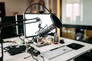 Whats-a-podcast-and-how-it-can-expand-your-stations-reach-990x661-1-300x200 Your Ultimate Guide On Podcast How To Start: From Concept To Launch